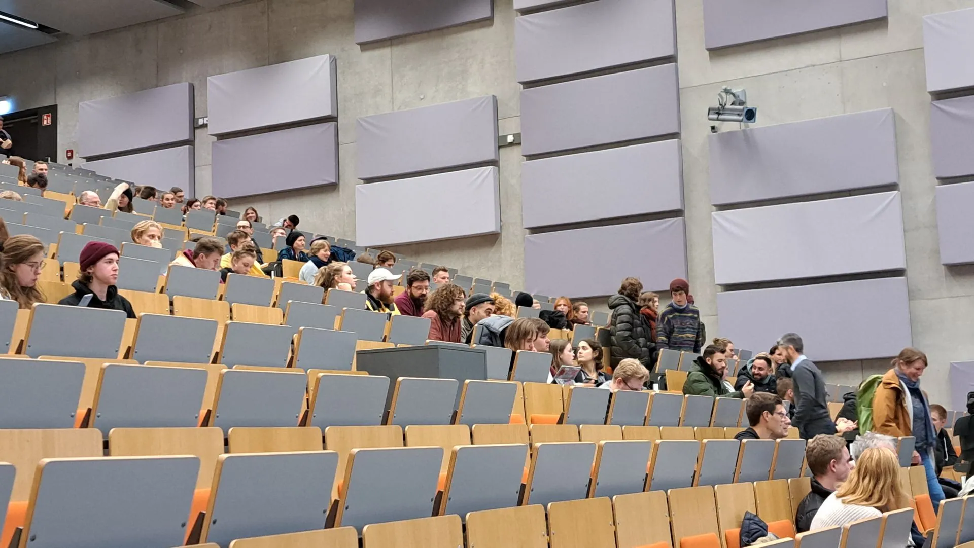 CampusFM_LX Tribüne